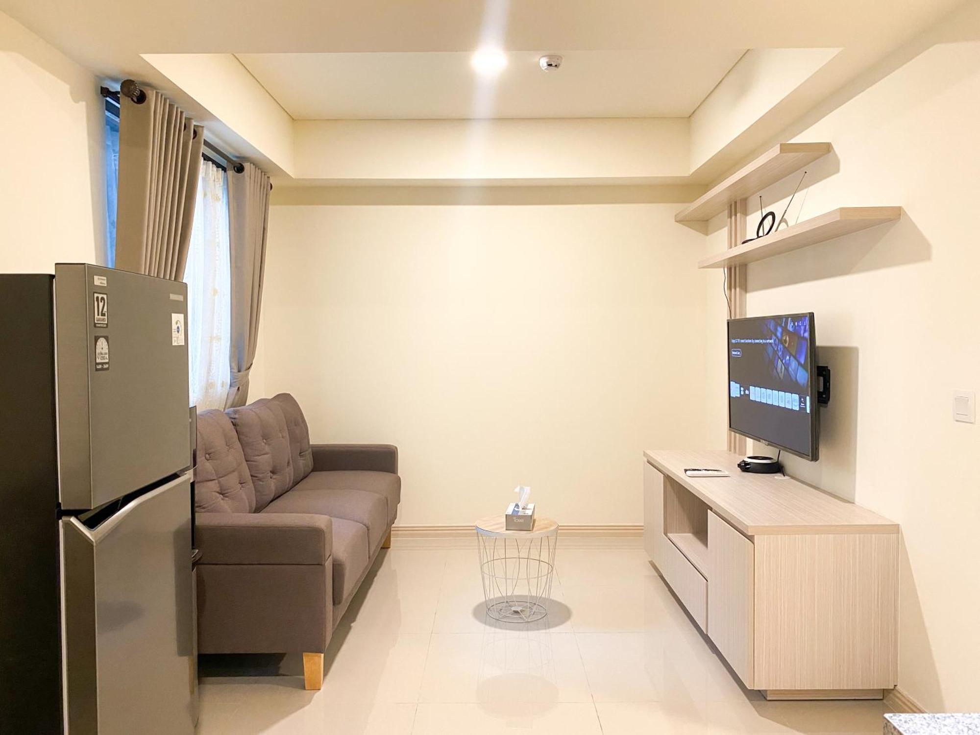 Serene Designed 2Br At Meikarta Apartment By Travelio Cikarang Exterior photo