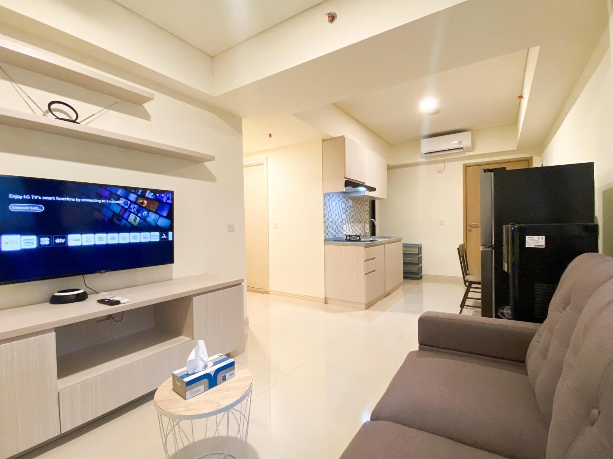 Serene Designed 2Br At Meikarta Apartment By Travelio Cikarang Exterior photo