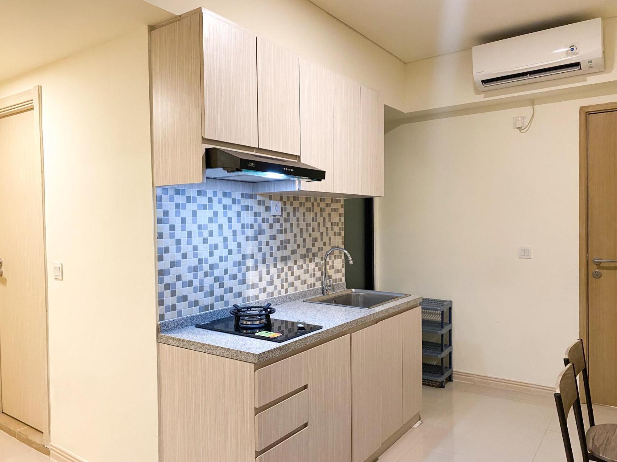 Serene Designed 2Br At Meikarta Apartment By Travelio Cikarang Exterior photo